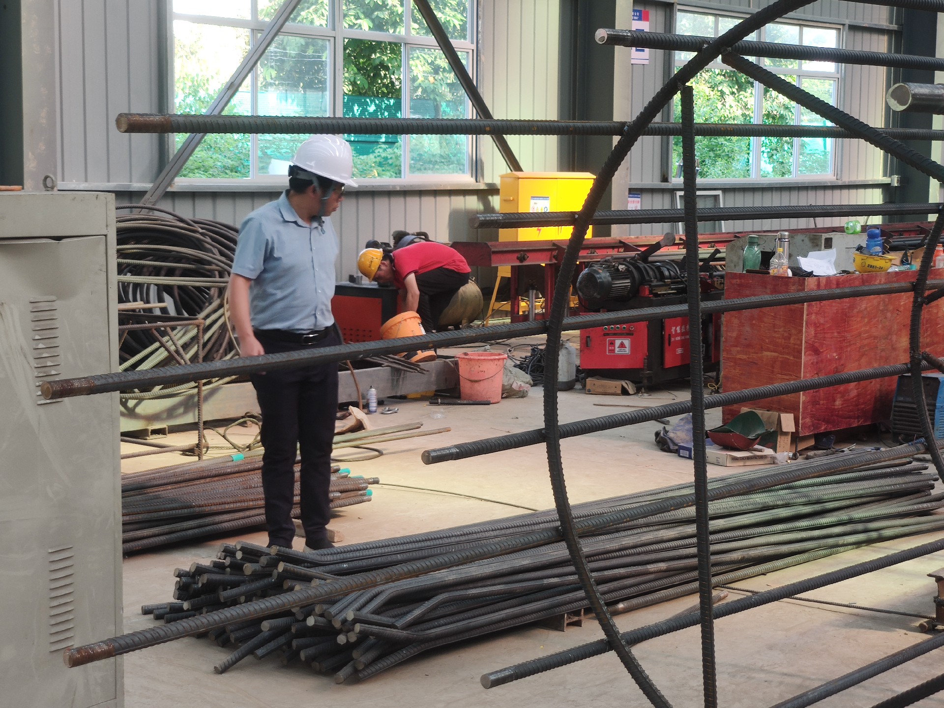 兴业弘德北管理处主任余双喜同志深入施工一线开展检查 (6).jpg